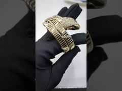 セルペンティ 2コイル 18KT 黄色い金腕時計セット デミパヴェ ダイヤモンドと黒いオニックス目