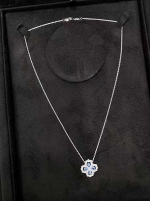 Classic Style VVS Clarity 18k Gold Jewelry Set with Luxury Pieces from Top Manufacturers