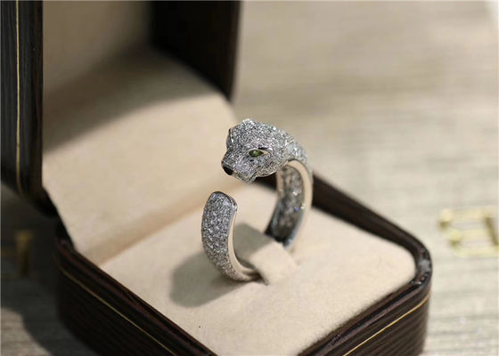 N4225200 VS Diamond Panthere Brand Ring With Emeralds Onyx best china jewelry manufacturer
