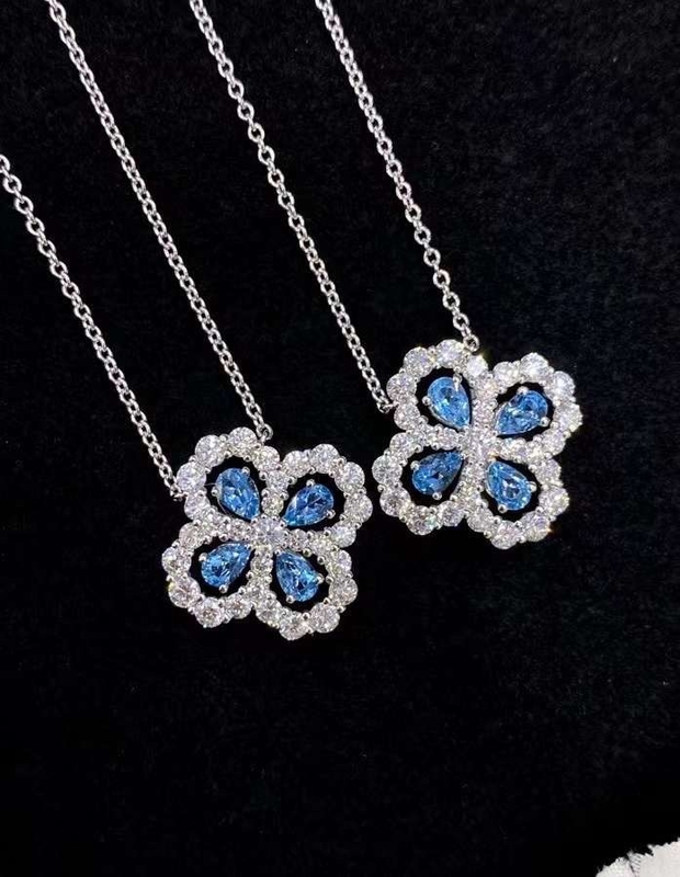 Classic Style VVS Clarity 18k Gold Jewelry Set with Luxury Pieces from Top Manufacturers