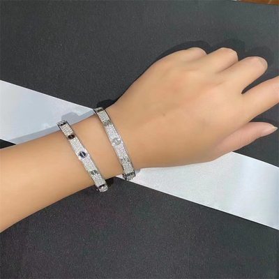 ダイヤモンドが付いている注文の宝石類のBrandのホワイト ゴールドのブレスレットのBrand愛腕輪