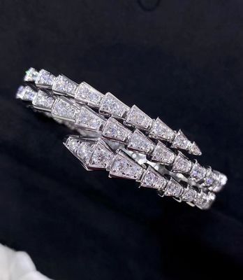 モダンスタイル 豪華ブランド 宝石 金色のチャネルセット