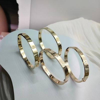 18K ゴールド ダイヤモンド 高級 宝石 Vvs 清潔さ と 時代を超えた サファイア タイプ 宝石