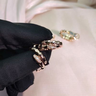 高級ジュエリー BVL イヤリング ダイヤモンド 宝石 VVS ダイヤモンド 澄み 中程度のサイズ